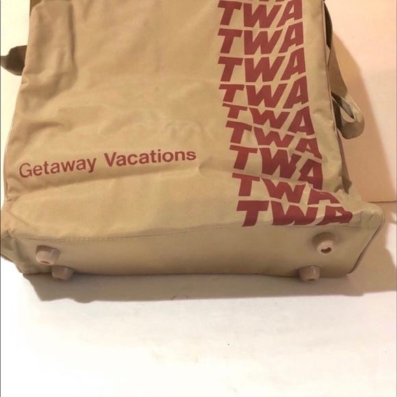 NEW ‘70s Authentic Vintage TWA Airlines Travel Bag Carry On Taupe Red Co… - Picture 2 of 12